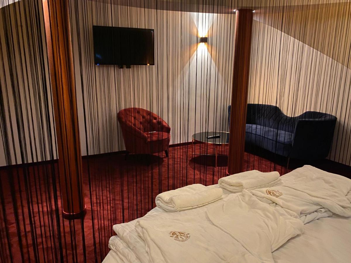 Zajazd Chata Staropolska Mszana Esterno foto