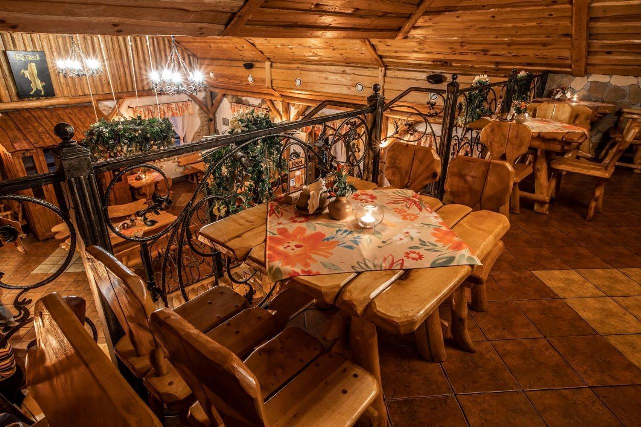 Zajazd Chata Staropolska Mszana Esterno foto